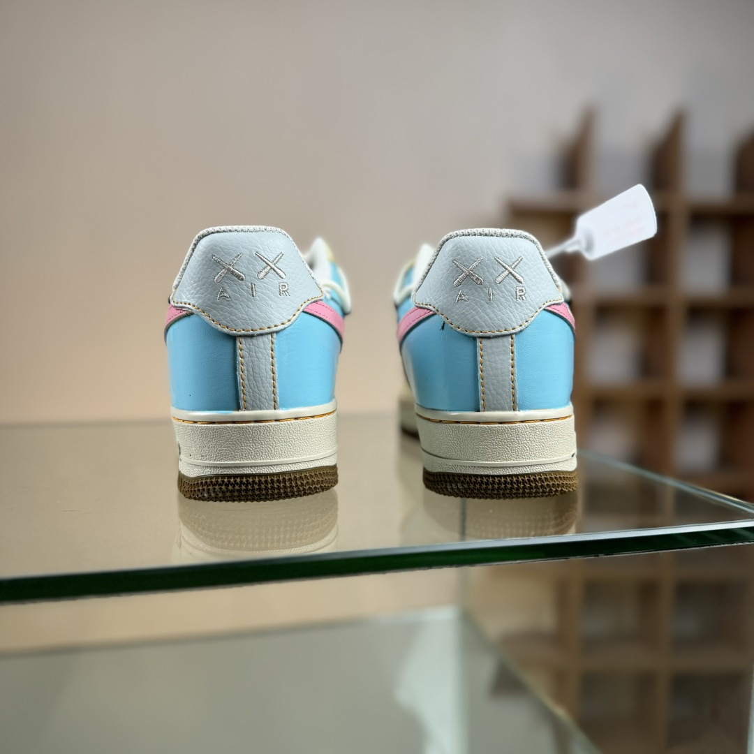 260 Nike Air Force 1 Low 07 x KAWS 棕灰绑带 KS6869-101