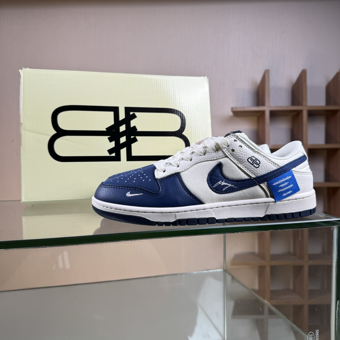 Nike SB Dunk Low 联名 米白帆布蓝钩 高端定制 低帮休闲板鞋 XD1588-230