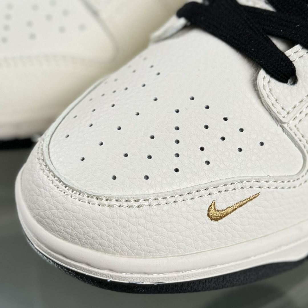 Nike SB Dunk Low x Stussy 白黑小勾 JP1628-039 Nike SB Dunk Low x Stussy 白黑小勾 JP1628-039