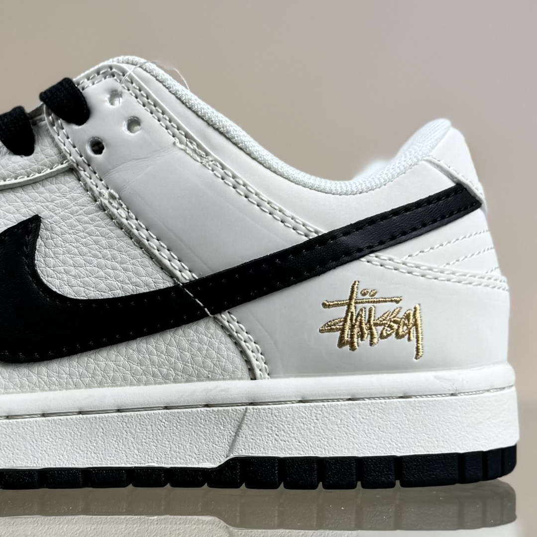Nike SB Dunk Low x Stussy 白黑小勾 JP1628-039 Nike SB Dunk Low x Stussy 白黑小勾 JP1628-039