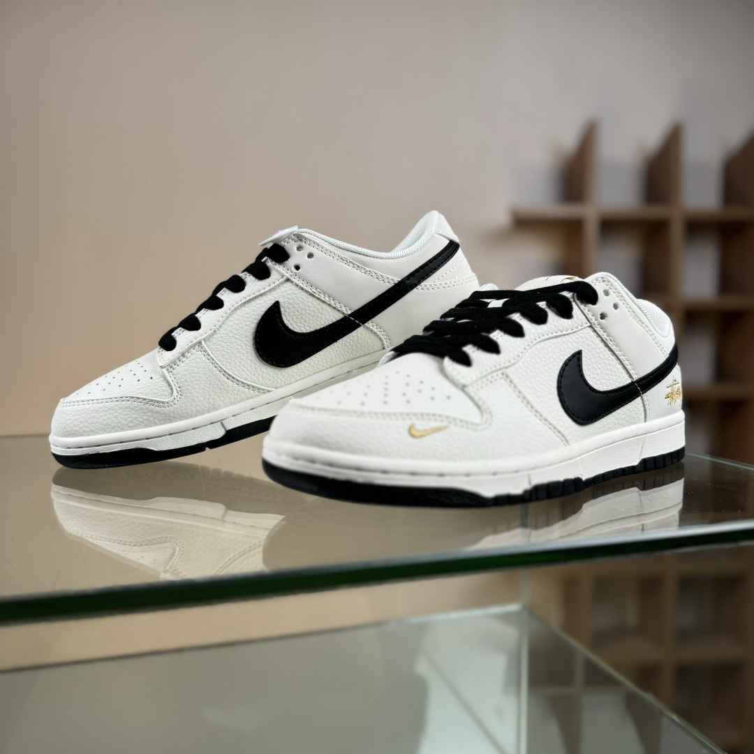 Nike SB Dunk Low x Stussy 白黑小勾 JP1628-039 Nike SB Dunk Low x Stussy 白黑小勾 JP1628-039