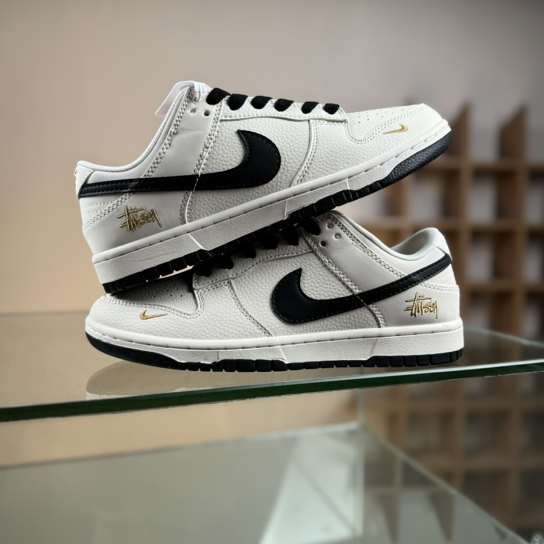 Nike SB Dunk Low x Stussy 白黑小勾 JP1628-039 Nike SB Dunk Low x Stussy 白黑小勾 JP1628-039