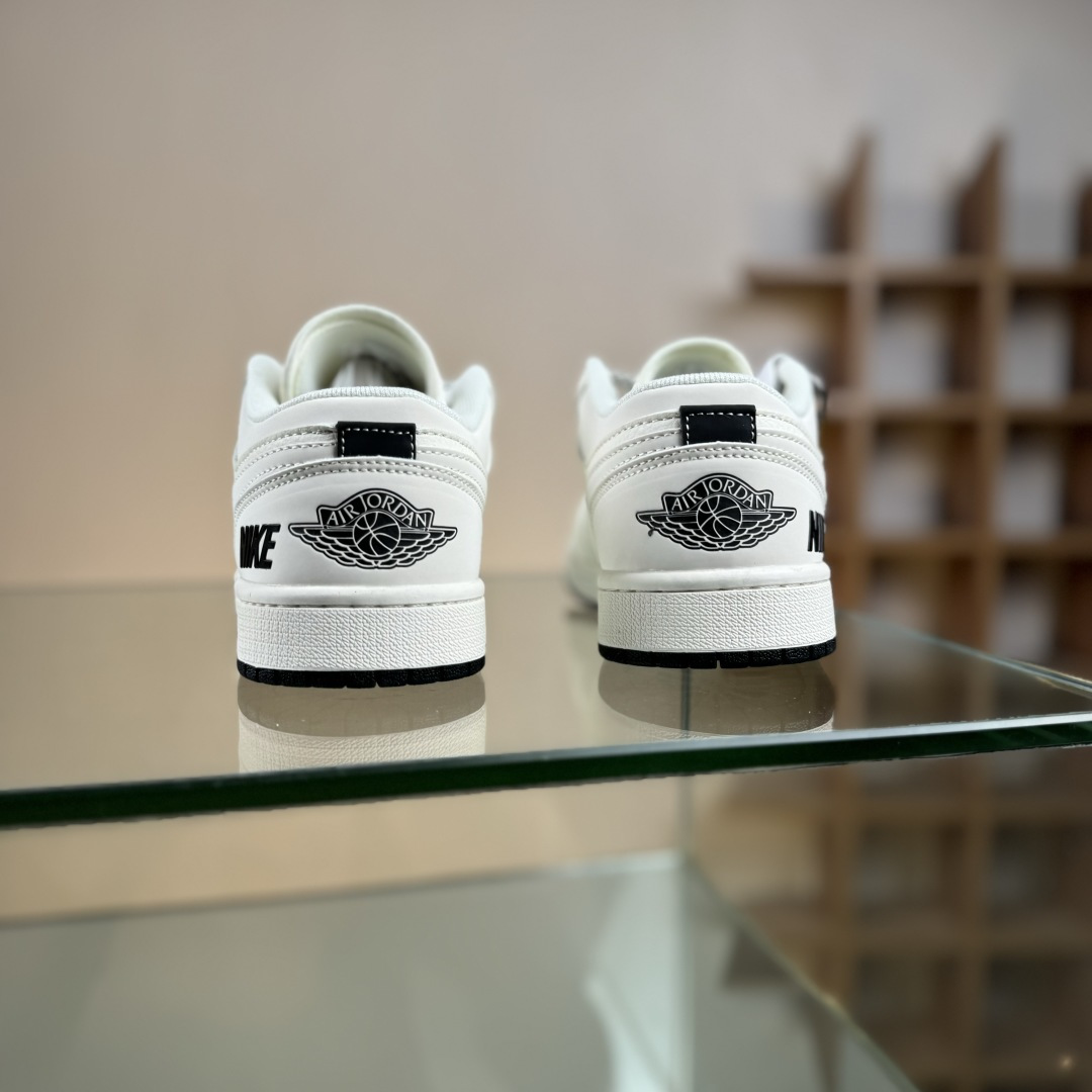 Air Jordan 1 Low AJ1 乔1 经典黑 高端定制 低帮复古篮球鞋 XX3168-219