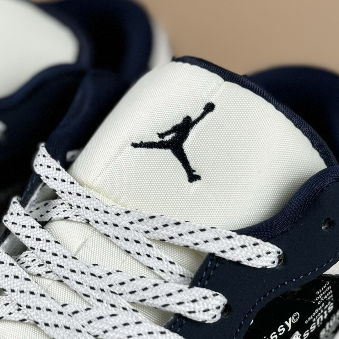Air Jordan 1 Low AJ1 乔1 “斯图西联名---米白黑蓝印花”高端定制 低帮复古篮球鞋 LD8888-004 Air Jordan 1 Low AJ1 乔1 “斯图西联名---米白黑蓝印花”高端定制 低帮复古篮球鞋 LD8888-004