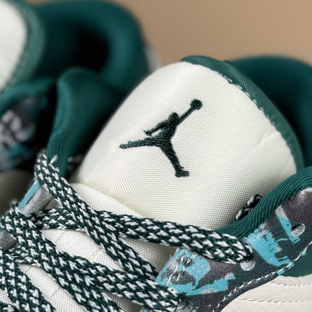 Nike Jordan Air Jordan 1 x Stussy 绿白小勾满天星 QG1988-012