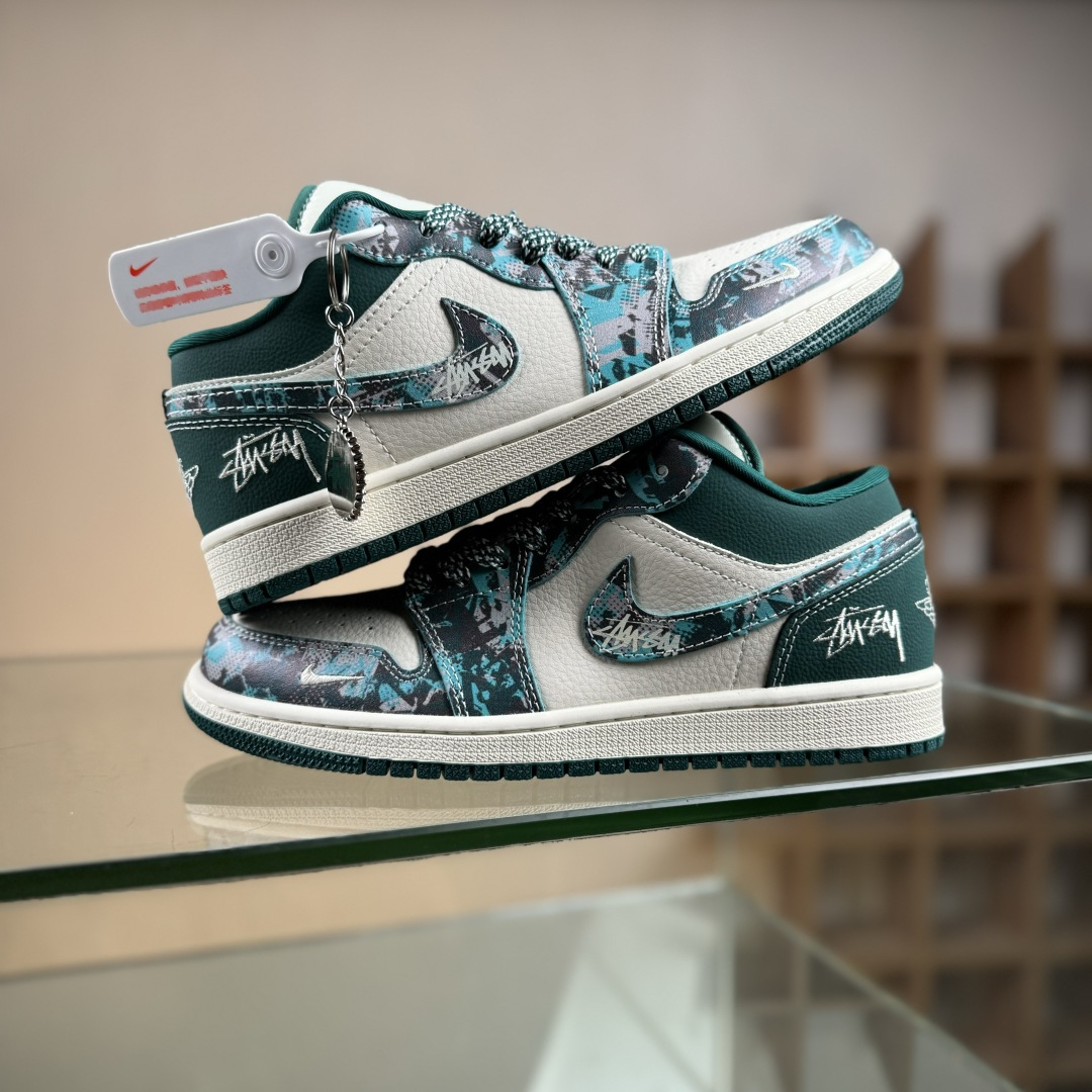 Nike Jordan Air Jordan 1 x Stussy 绿白小勾满天星 QG1988-012