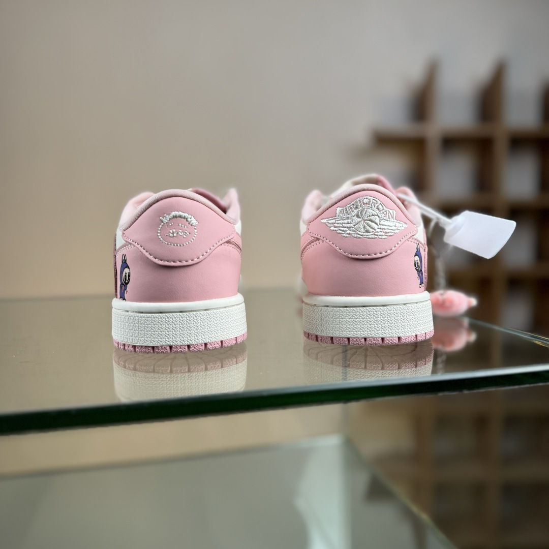 Travis Scott x Jordan 1 Low “Labubu拉布布联名” 高端定制 乔丹倒勾低帮休闲板鞋 DD7866-114