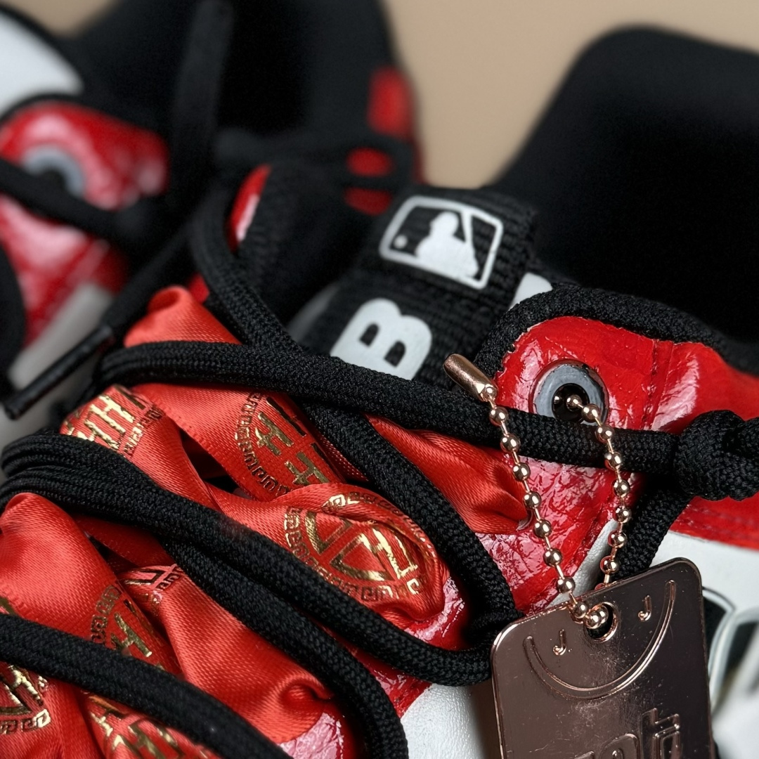 300 MLB Chunky Liner PU ‘DIY定制’ 简约时尚 百搭 包裹性保暖防滑防水减震 低帮 板鞋 3ASXCLB3N