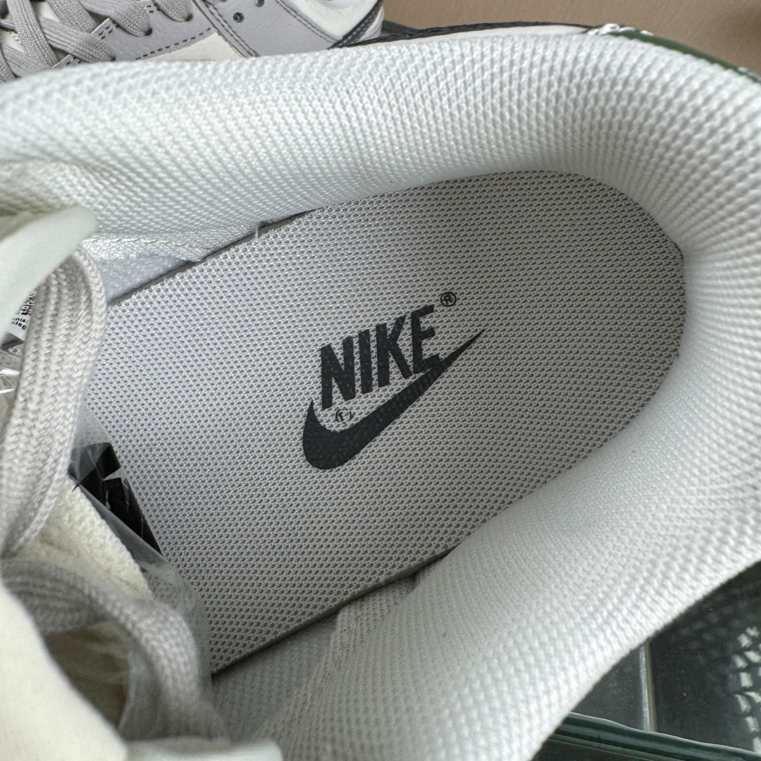 Nike SB Dunk Low 迪奥联名 灰绿尾 周年高端定制 低帮休闲板鞋 ZH2588-276 Nike SB Dunk Low 迪奥联名 灰绿尾 周年高端定制 低帮休闲板鞋 ZH2588-276