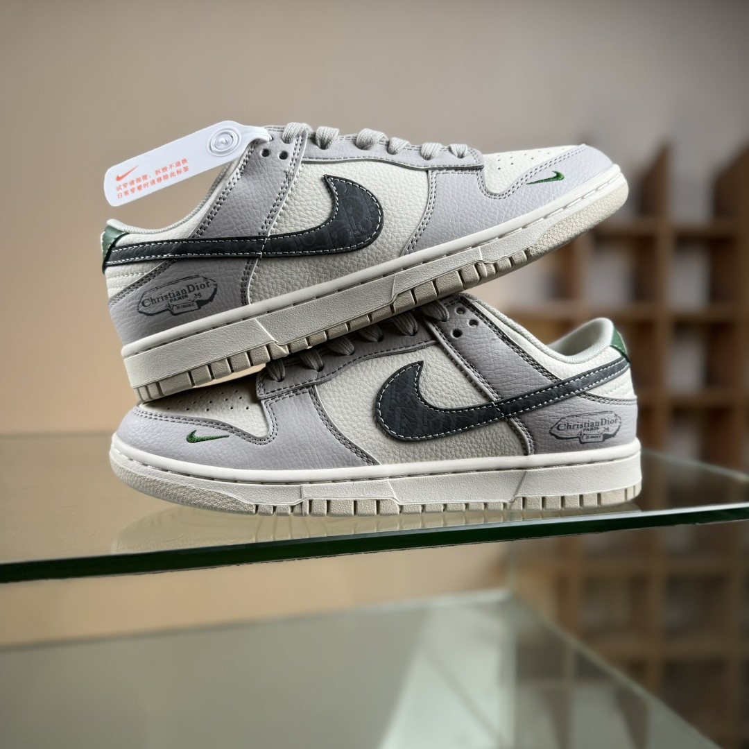 Nike SB Dunk Low 迪奥联名 灰绿尾 周年高端定制 低帮休闲板鞋 ZH2588-276 Nike SB Dunk Low 迪奥联名 灰绿尾 周年高端定制 低帮休闲板鞋 ZH2588-276