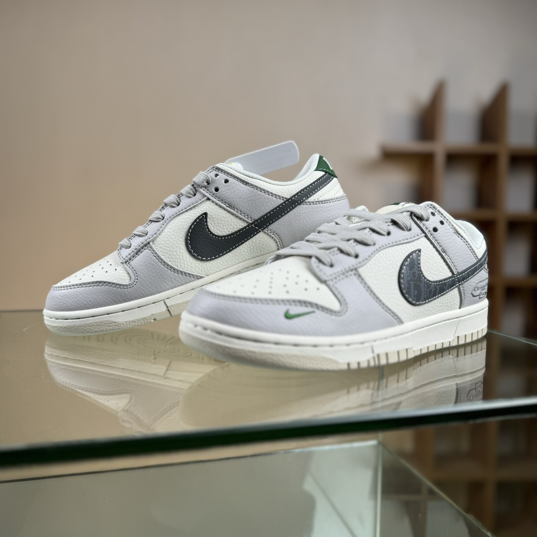 Nike SB Dunk Low 迪奥联名 灰绿尾 周年高端定制 低帮休闲板鞋 ZH2588-276 Nike SB Dunk Low 迪奥联名 灰绿尾 周年高端定制 低帮休闲板鞋 ZH2588-276