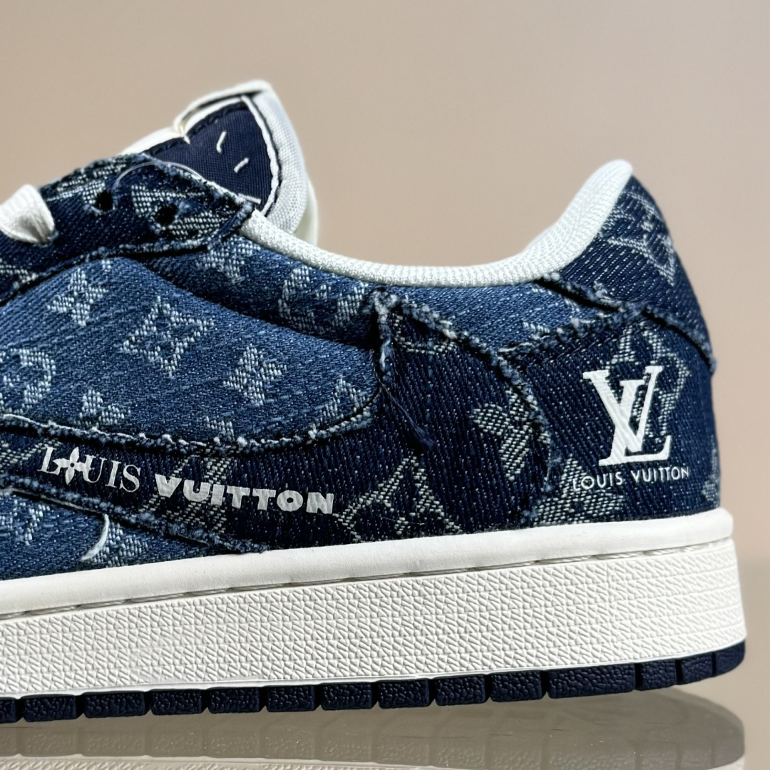 Travis Scott x Fragment Design x Air Jordan 1 Low SP AJ1 乔1 联名 水洗牛仔深蓝印花 低帮文化休闲板鞋 XD0798-312 Travis Scott x Fragment Design x Air Jordan 1 Low SP AJ1 乔1 联名 水洗牛仔深蓝印花 低帮文化休闲板鞋 XD0798-312