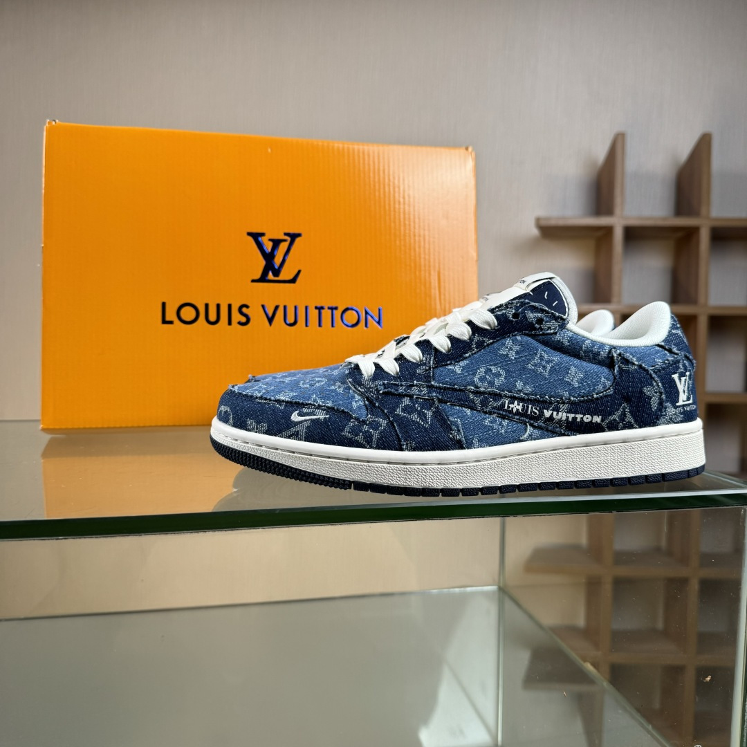 Travis Scott x Fragment Design x Air Jordan 1 Low SP AJ1 乔1 联名 水洗牛仔深蓝印花 低帮文化休闲板鞋 XD0798-312 Travis Scott x Fragment Design x Air Jordan 1 Low SP AJ1 乔1 联名 水洗牛仔深蓝印花 低帮文化休闲板鞋 XD0798-312