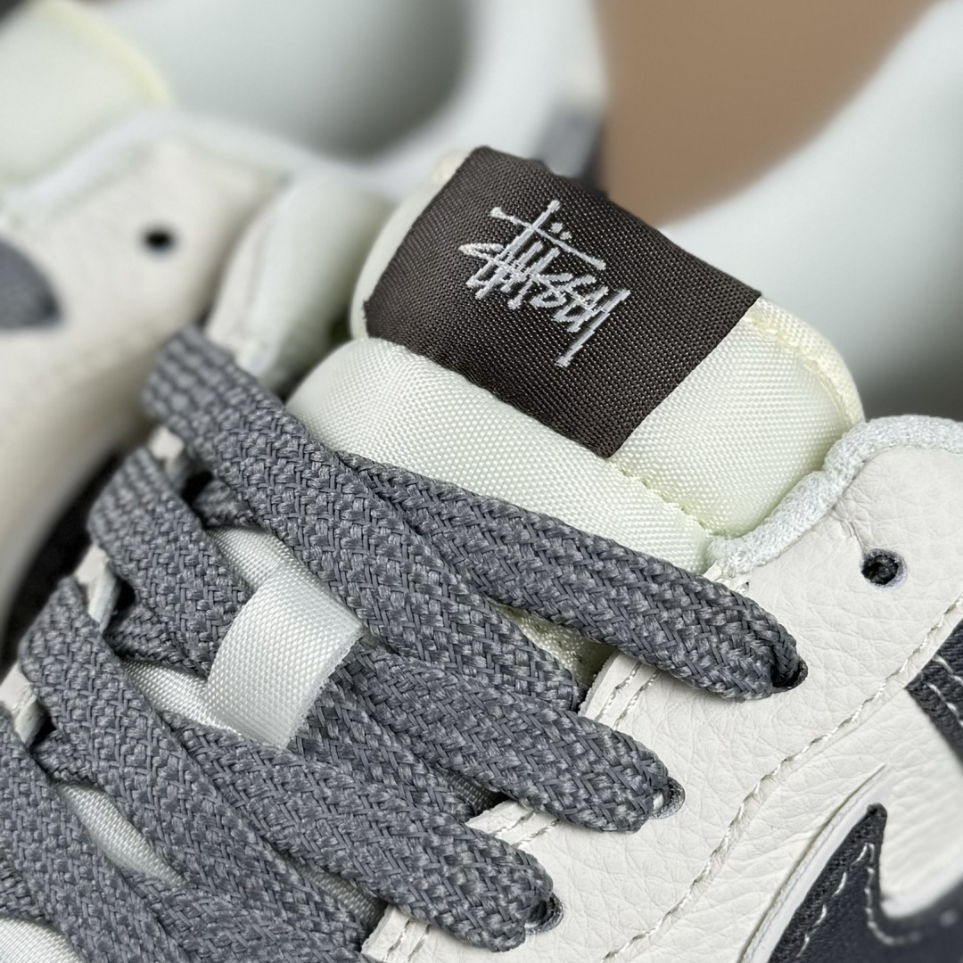 Nike Air Force 1'07 Low 斯图西联名 米深灰帆布 空军一号低帮休闲板鞋 JP8028-011