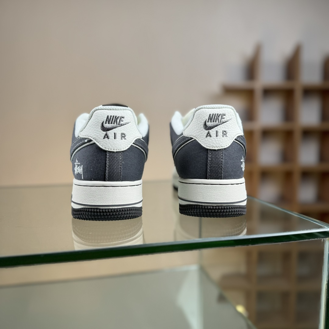 Nike Air Force 1'07 Low 斯图西联名 米深灰帆布 空军一号低帮休闲板鞋 JP8028-011