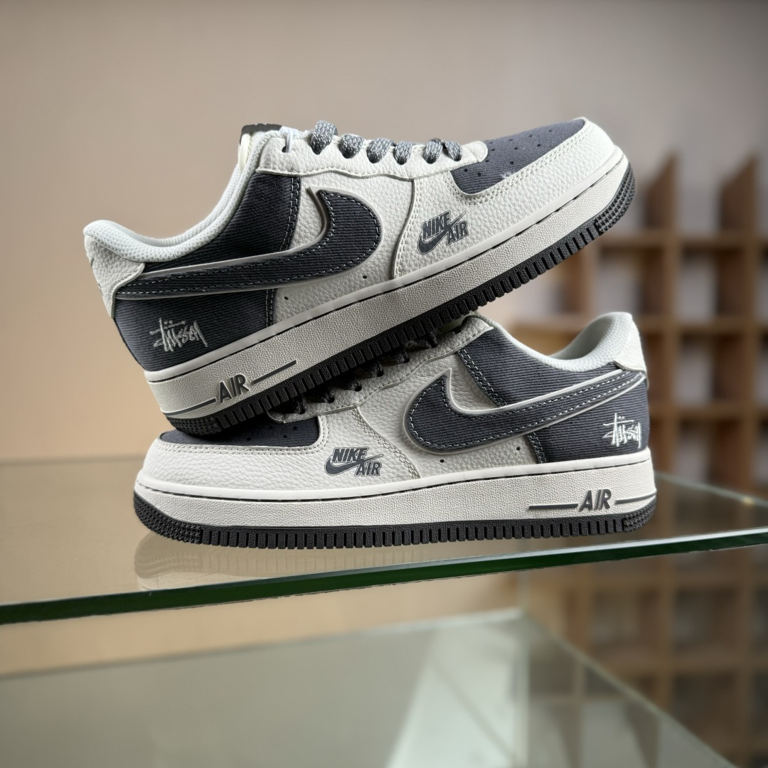 Nike Air Force 1'07 Low 斯图西联名 米深灰帆布 空军一号低帮休闲板鞋 JP8028-011