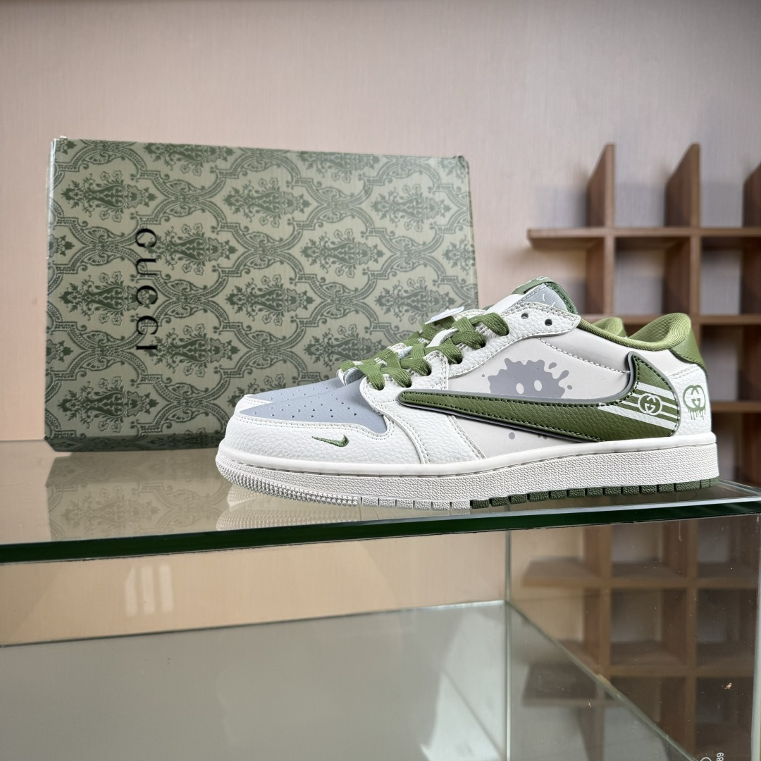 Travis Scott x Fragment Design x Air Jordan 1 Low SP AJ1 乔1 古驰联名 米白灰绿印花 低帮文化休闲板鞋 XD0798-307