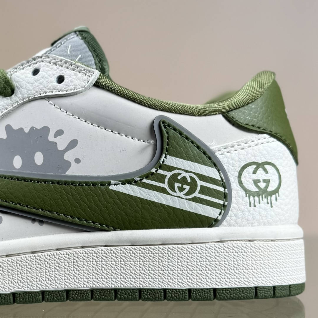 Travis Scott x Fragment Design x Air Jordan 1 Low SP AJ1 乔1 古驰联名 米白灰绿印花 低帮文化休闲板鞋 XD0798-307