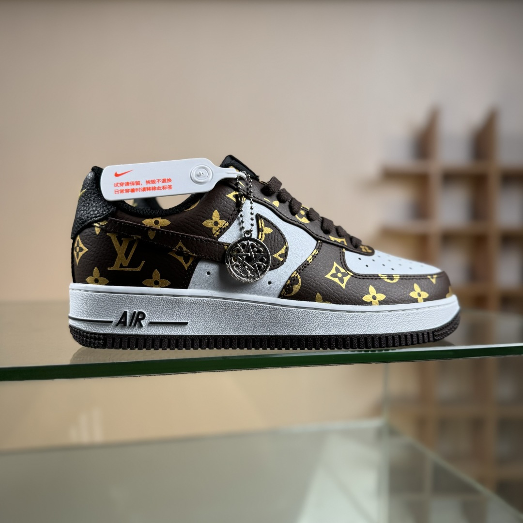 Nike Air Force 1’07 Low LV联名 经典白棕 空军一号低帮休闲板鞋 CZ3986-004 Nike Air Force 1’07 Low LV联名 经典白棕 空军一号低帮休闲板鞋 CZ3986-004