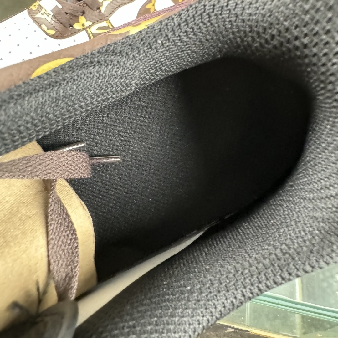 Nike Air Force 1'07 Low LV联名 经典白棕 空军一号低帮休闲板鞋 CZ3986-004 Nike Air Force 1'07 Low LV联名 经典白棕 空军一号低帮休闲板鞋 CZ3986-004