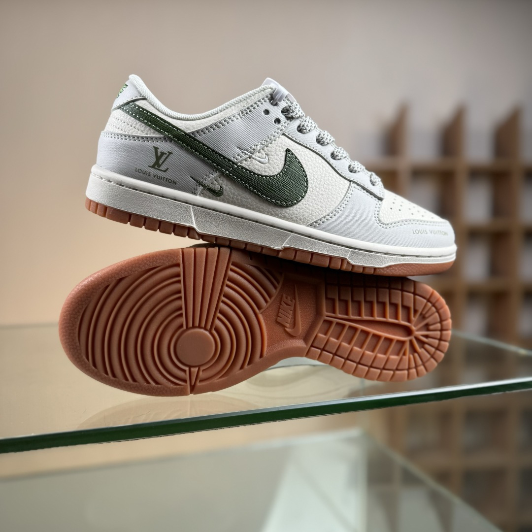280 Nike SB Dunk Low LV联名 抹茶绿生胶 周年高端定制 低帮休闲板鞋 JP1628-032-Chinese UA Cheap High Quatity Brand Clothes Bags handbags Sneakers wholesale wholesaler seller from China Factory suppliers Fashion Clothing Shoes best Quality Beautiful Price 280 Nike SB Dunk Low LV联名 抹茶绿生胶 周年高端定制 低帮休闲板鞋 JP1628-032
