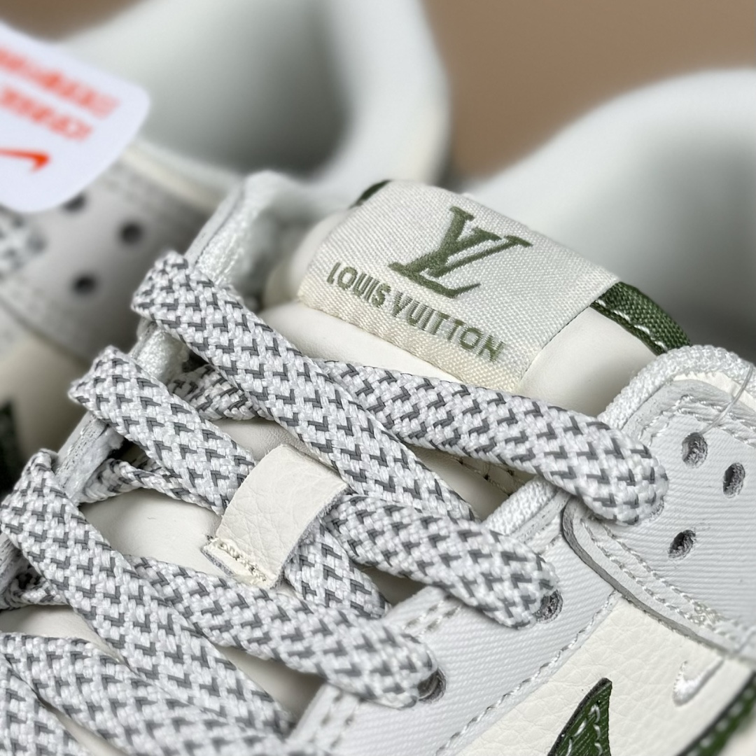 280 Nike SB Dunk Low LV联名 抹茶绿生胶 周年高端定制 低帮休闲板鞋 JP1628-032-Chinese UA Cheap High Quatity Brand Clothes Bags handbags Sneakers wholesale wholesaler seller from China Factory suppliers Fashion Clothing Shoes best Quality Beautiful Price 280 Nike SB Dunk Low LV联名 抹茶绿生胶 周年高端定制 低帮休闲板鞋 JP1628-032