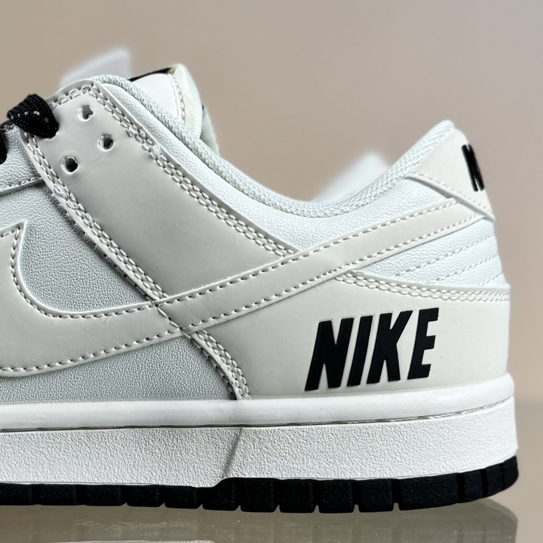 280 Nike SB Dunk Low x NIKE 白黑小勾满天星 CS1688-118-Chinese UA Cheap High Quatity Brand Clothes Bags handbags Sneakers wholesale wholesaler seller from China Factory suppliers Fashion Clothing Shoes best Quality Beautiful Price 280 Nike SB Dunk Low x NIKE 白黑小勾满天星 CS1688-118