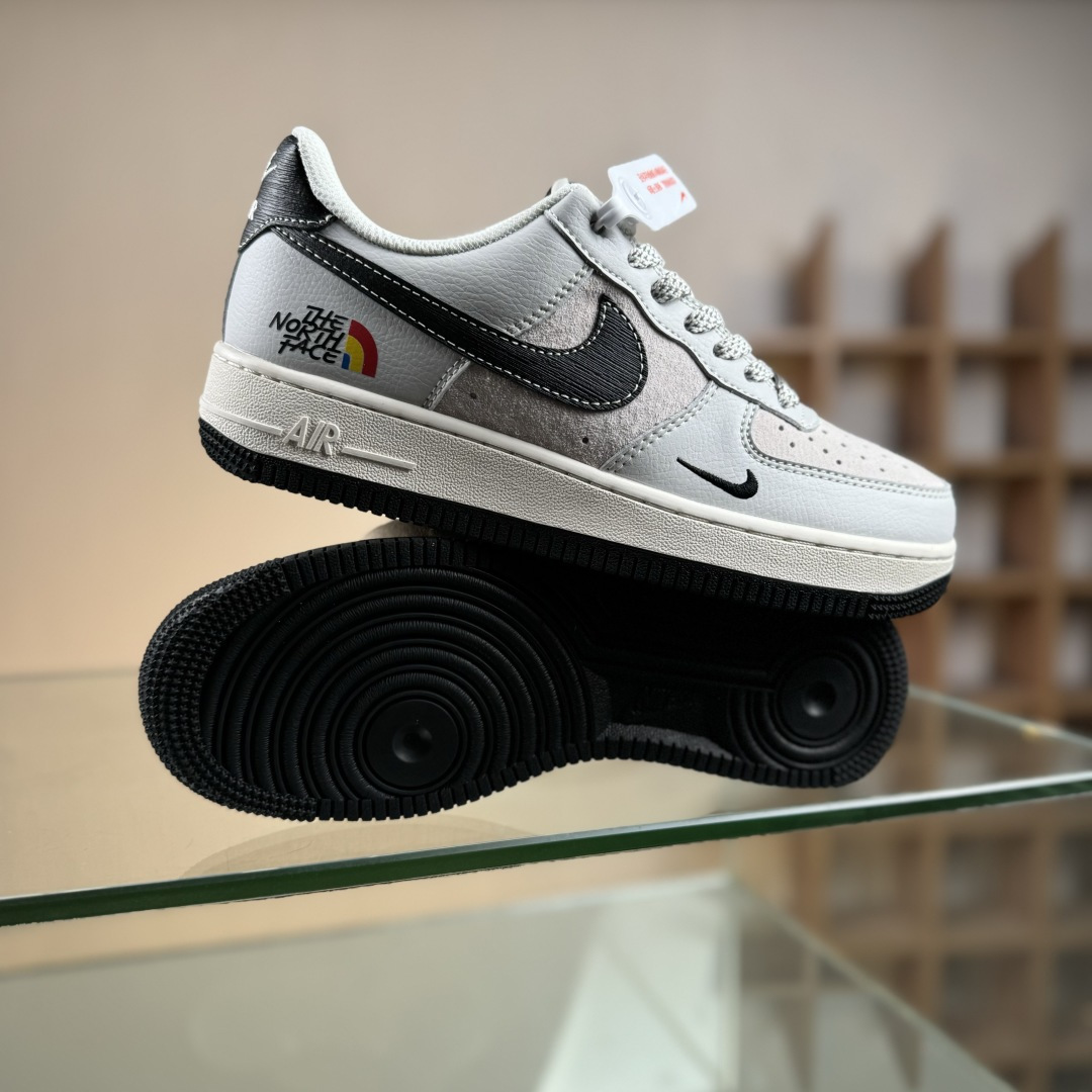 Nike Air Force 1 Low 07 x The North Face 灰黑小勾满天星 HS8068-050