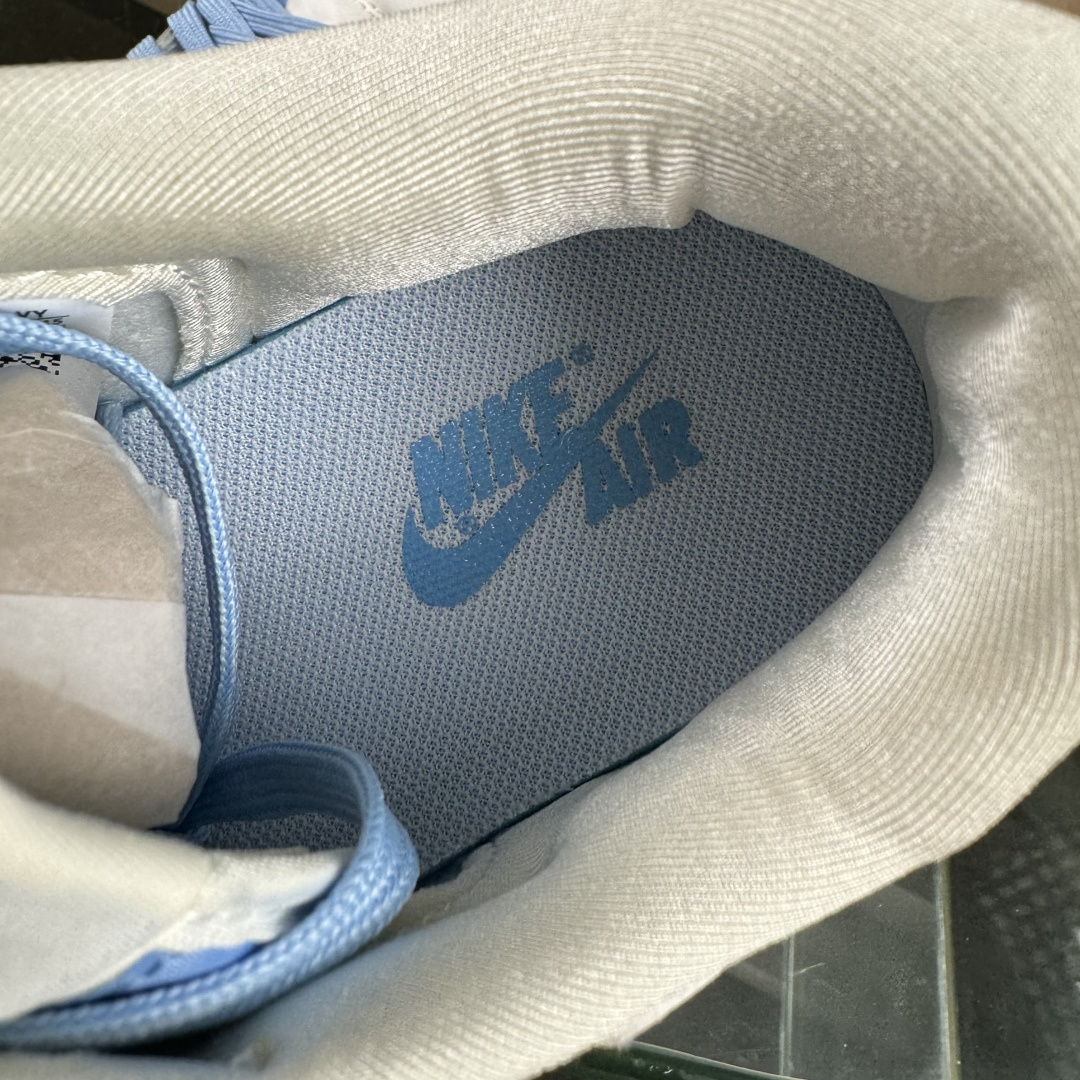 280 Travis Scott x Nike Air Jordan 1 Low x Louis Vuitton Air Jordan 1 Low 反转灰白蓝倒钩 JW1188-145