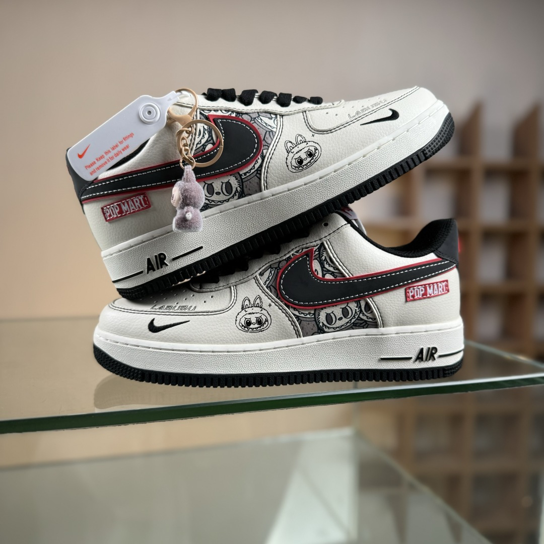 260 Nike Air Force 1 Low 07 x LABUBU 白黑小勾 HQ1688-001