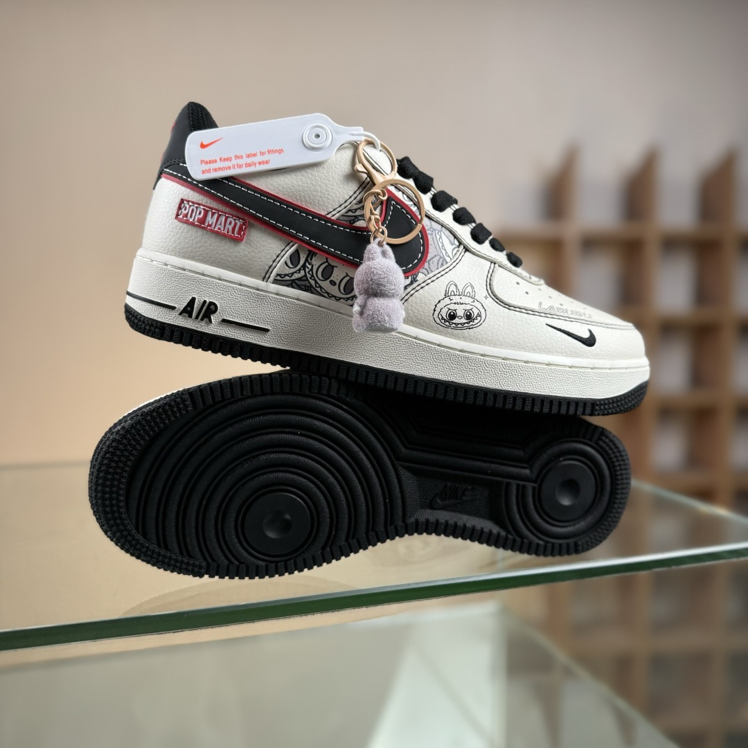 260 Nike Air Force 1 Low 07 x LABUBU 白黑小勾 HQ1688-001