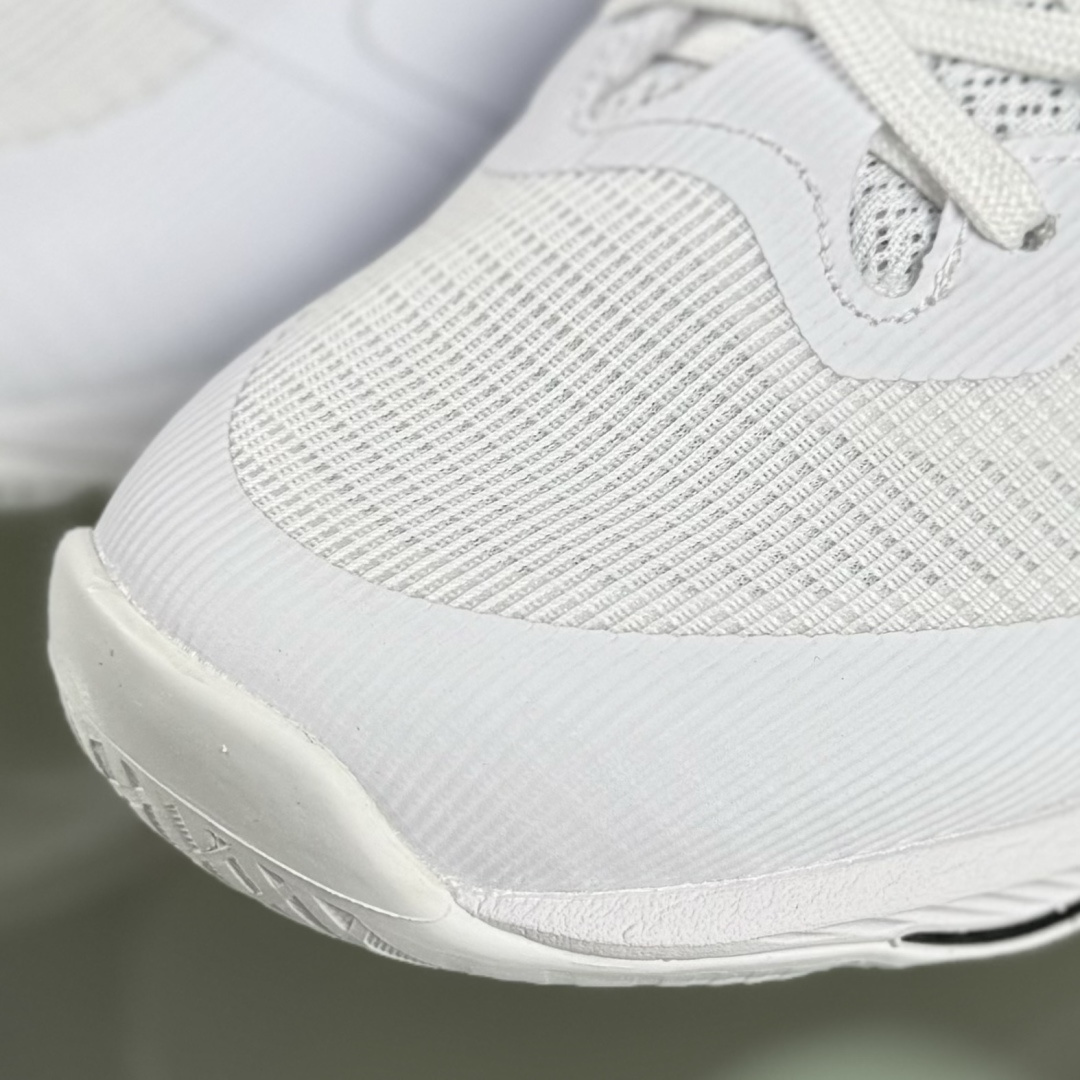 180 ASICS NETBURNER BALLISTIC FF 4 亚瑟士 专业训练鞋 轻量舒适透气材质 升级全新缓震中底部位科技材质 1051A088-100