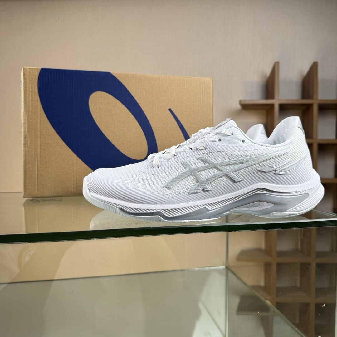 180 ASICS NETBURNER BALLISTIC FF 4 亚瑟士 专业训练鞋 轻量舒适透气材质 升级全新缓震中底部位科技材质 1052A083-100