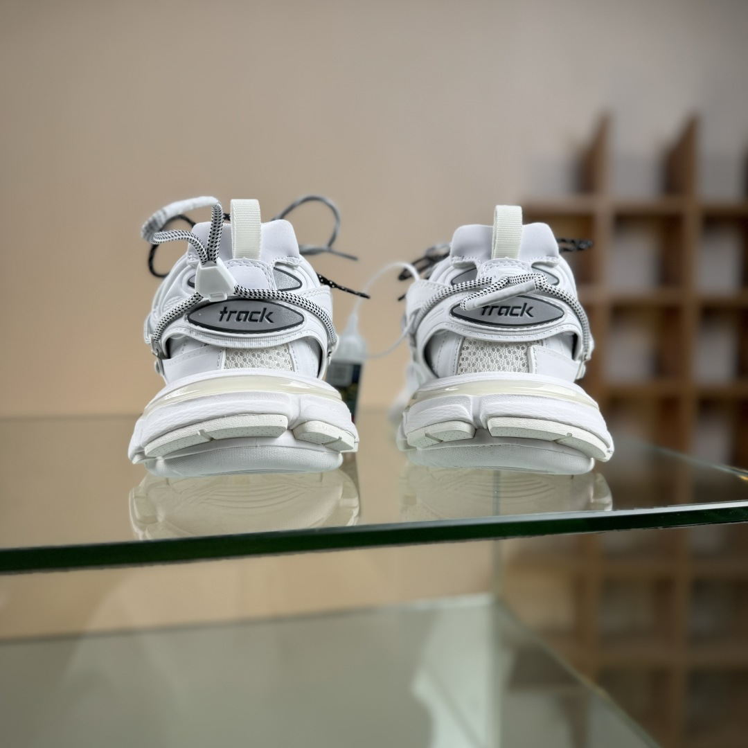 520 春夏新款 精选高端 Balenciaga 巴黎世家 Track Sneaker 巴黎世家三代 户外概念复古老爹鞋