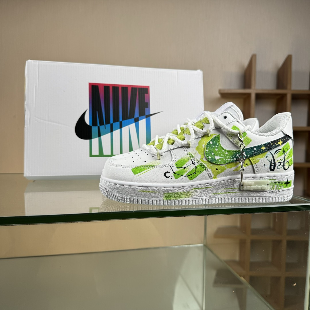 260 Nike Air Force 1'07 Low ”Capricorn” 手绘涂鸦十二星座系列 摩羯座 空军一号低帮休闲板鞋 星座1222119
