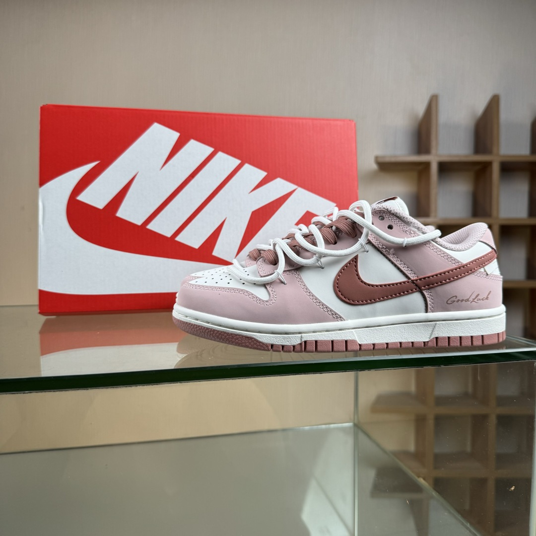 280 Nike SB Dunk Low 周年高端定制 低帮休闲板鞋 PC0528-105