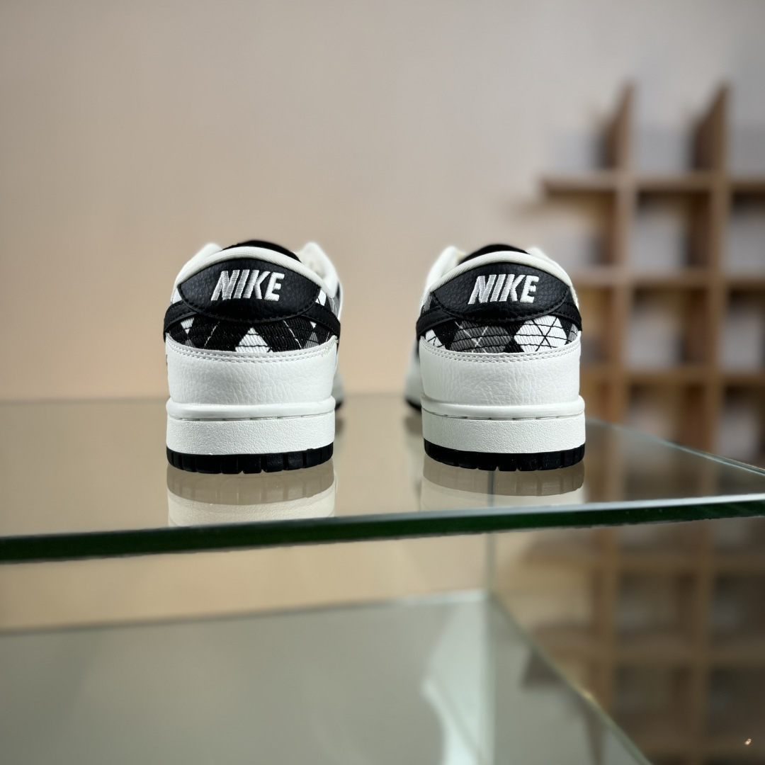 280 Nike SB Dunk Low BAPE联名 白黑网格 高端定制 低帮休闲板鞋 SC0601-463