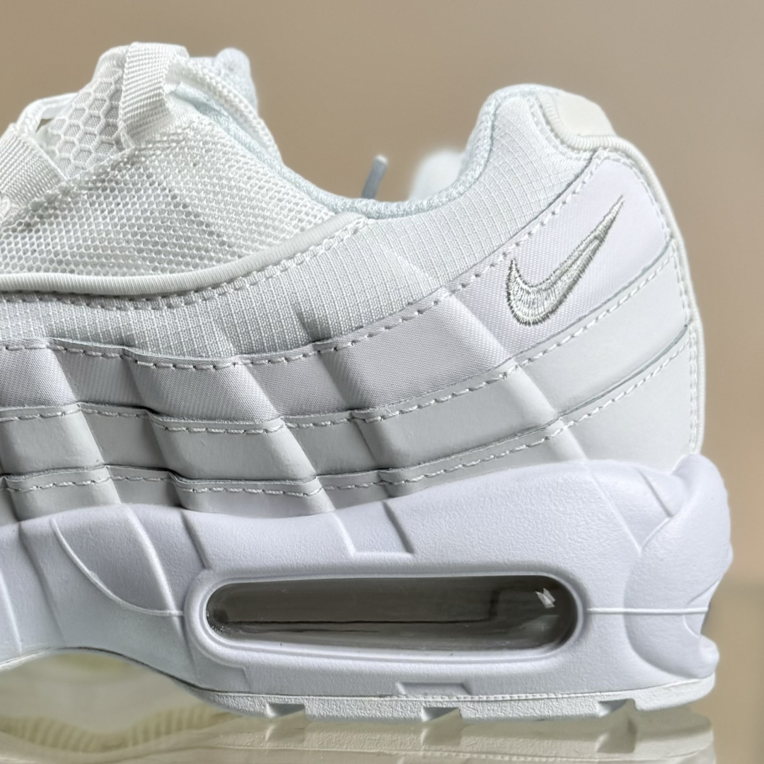 260 Nike Air 95 复古减震气垫跑鞋 CT1268-100