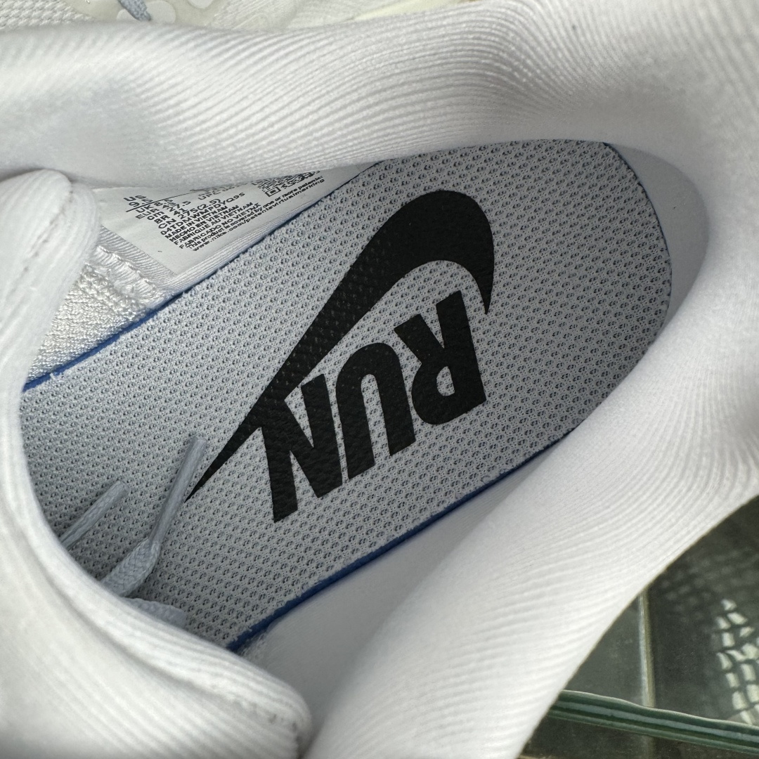 220 Nike Air Zoom Premium 耐克网面厚底气垫跑鞋 FN8453-031