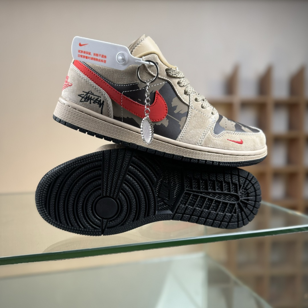 280 Nike Air Jordan 1 Low AJ1乔1低帮休闲板鞋 LR8888-012