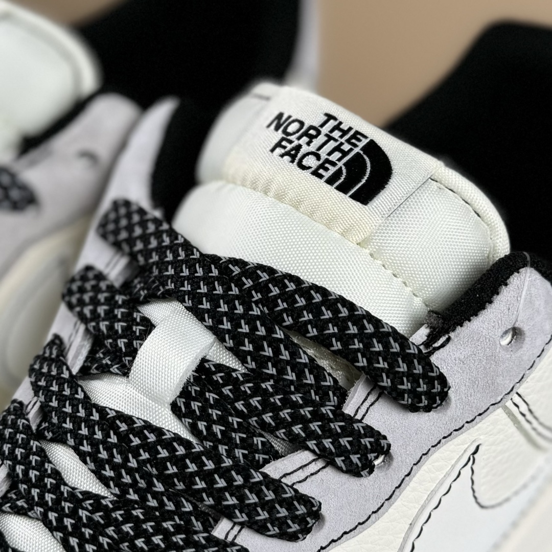 260 Nike Air Force 1 Low 07 x The North Face 白黑小勾满天星 JS8028-015