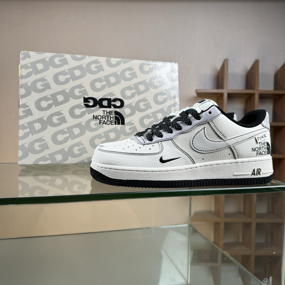 260 Nike Air Force 1 Low 07 x The North Face 白黑小勾满天星 JS8028-015