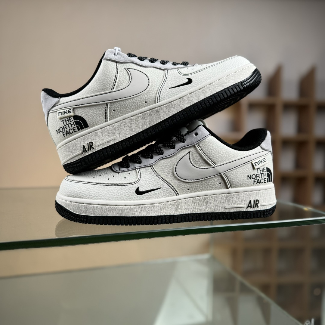260 Nike Air Force 1 Low 07 x The North Face 白黑小勾满天星 JS8028-015