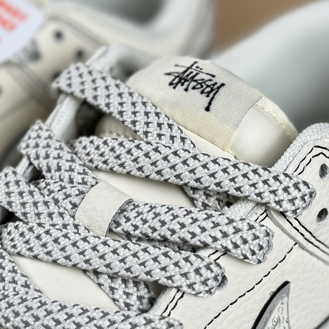 280 Nike SB Dunk Low 斯图西联名 米黑线灰银 高端定制 低帮休闲板鞋 HH7518-097