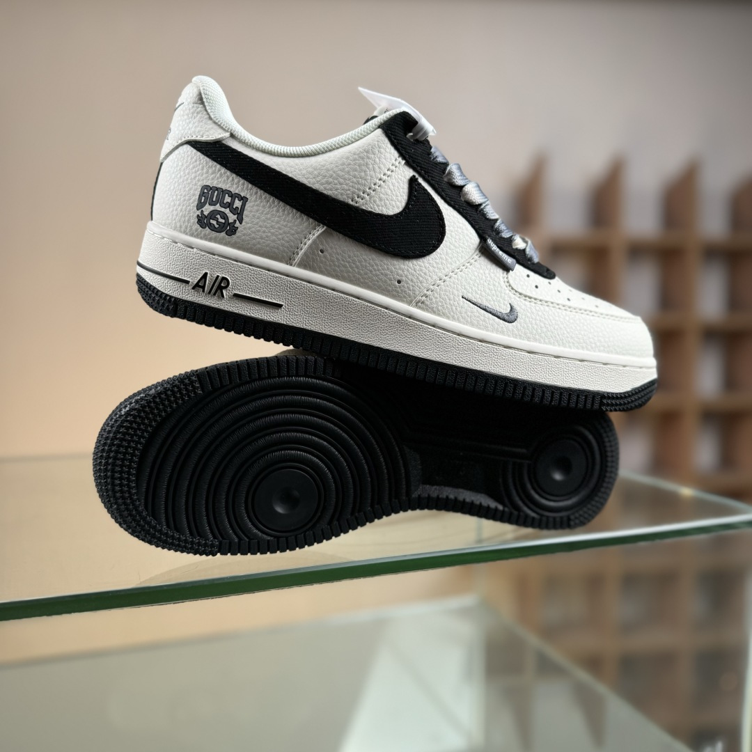 260 Nike Air Force 1'07 Low 古驰联名 米白黑帆布钩 空军一号低帮休闲板鞋 XD2588-605
