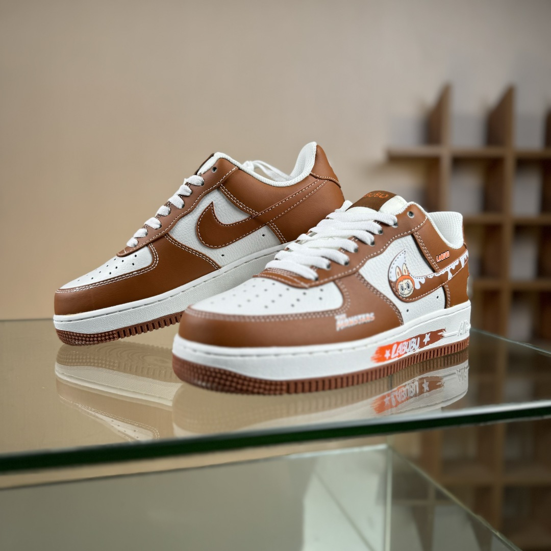 260 Nike Air Force 1 Low 07 x LABUBU 棕白 KJ5188-003