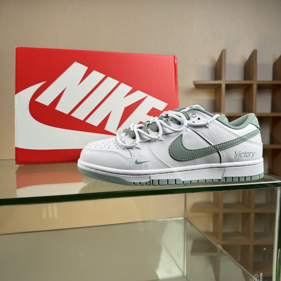 260 Nike SB Dunk Low ”Just Do It” 绑带 周年高端定制 低帮休闲板鞋 WG0528-102
