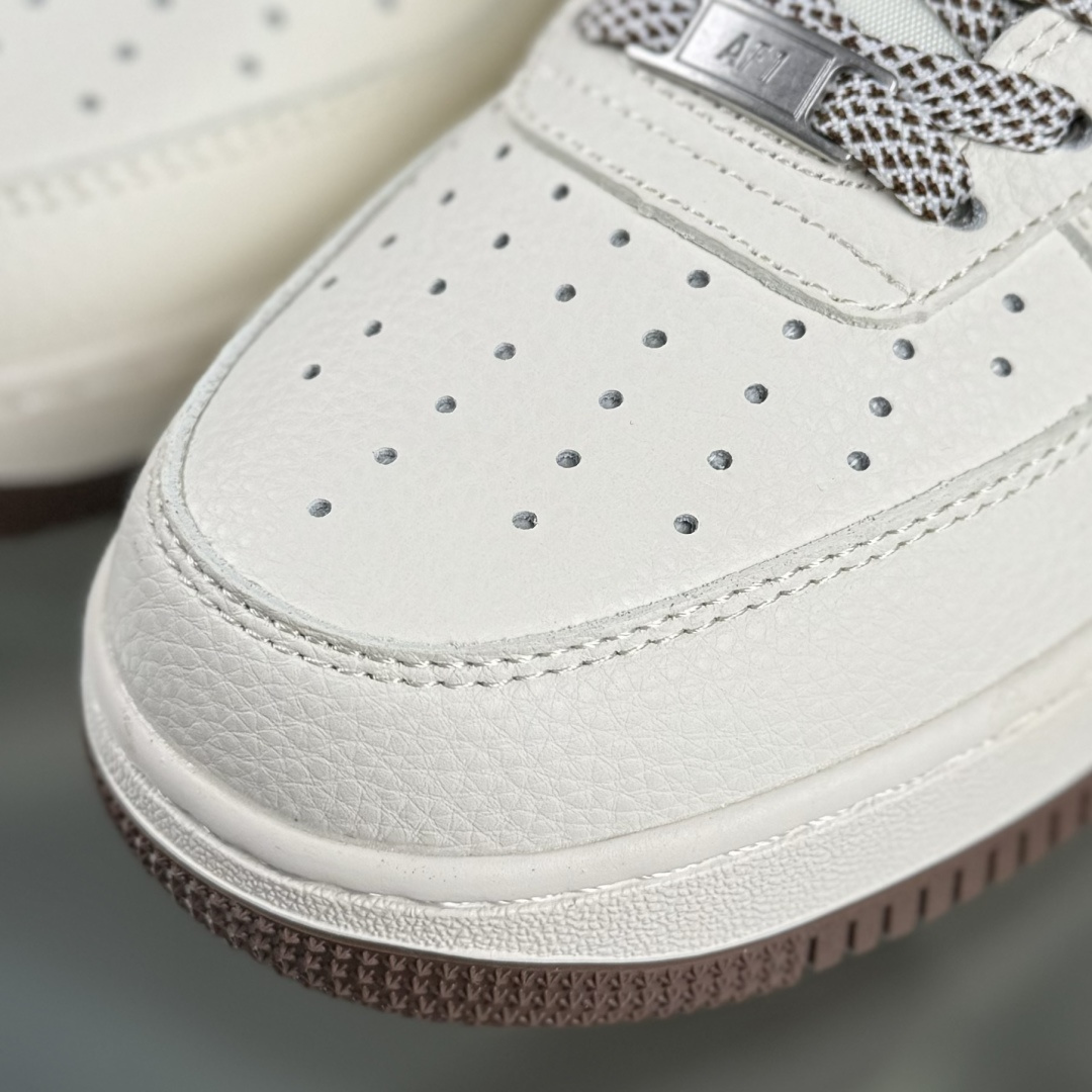 Nike Air Force 1'07 Low LV联名 米棕牛仔勾 空军一号低帮休闲板鞋 SM6668-109-莆田鞋,莆田鞋货源,高仿鞋,高仿鞋货源,安福档口,莆田高仿鞋,莆田鞋批发,高仿鞋批发,莆田高仿运动鞋,高仿运动鞋,莆田运动鞋 Nike Air Force 1'07 Low LV联名 米棕牛仔勾 空军一号低帮休闲板鞋 SM6668-109