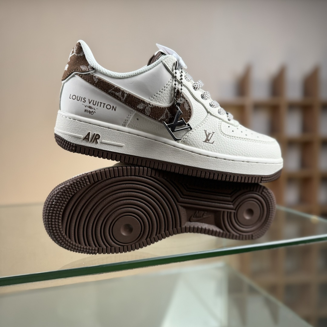 Nike Air Force 1'07 Low LV联名 米棕牛仔勾 空军一号低帮休闲板鞋 SM6668-109-莆田鞋,莆田鞋货源,高仿鞋,高仿鞋货源,安福档口,莆田高仿鞋,莆田鞋批发,高仿鞋批发,莆田高仿运动鞋,高仿运动鞋,莆田运动鞋 Nike Air Force 1'07 Low LV联名 米棕牛仔勾 空军一号低帮休闲板鞋 SM6668-109
