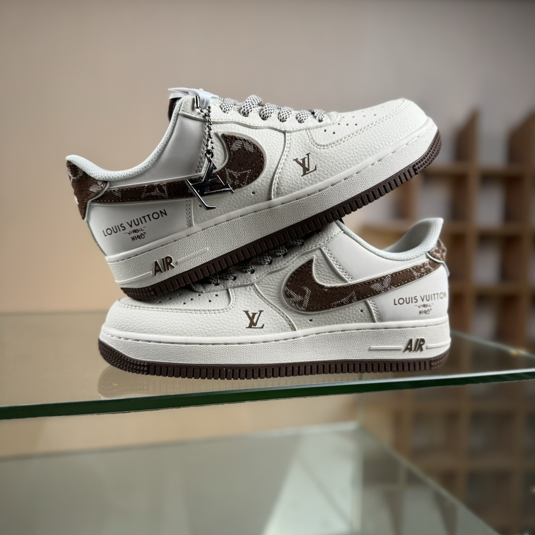 Nike Air Force 1'07 Low LV联名 米棕牛仔勾 空军一号低帮休闲板鞋 SM6668-109-莆田鞋,莆田鞋货源,高仿鞋,高仿鞋货源,安福档口,莆田高仿鞋,莆田鞋批发,高仿鞋批发,莆田高仿运动鞋,高仿运动鞋,莆田运动鞋 Nike Air Force 1'07 Low LV联名 米棕牛仔勾 空军一号低帮休闲板鞋 SM6668-109